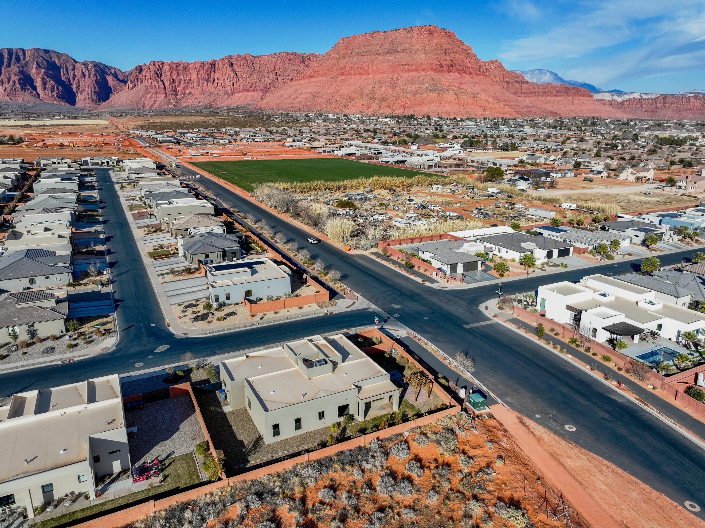 ANASAZI VISTA - Residential