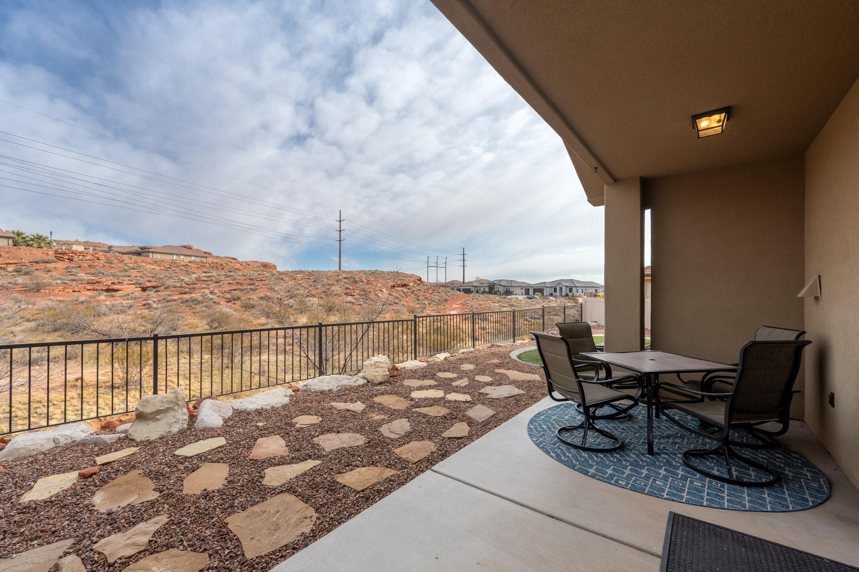 RED CLIFFS PARK - Residential