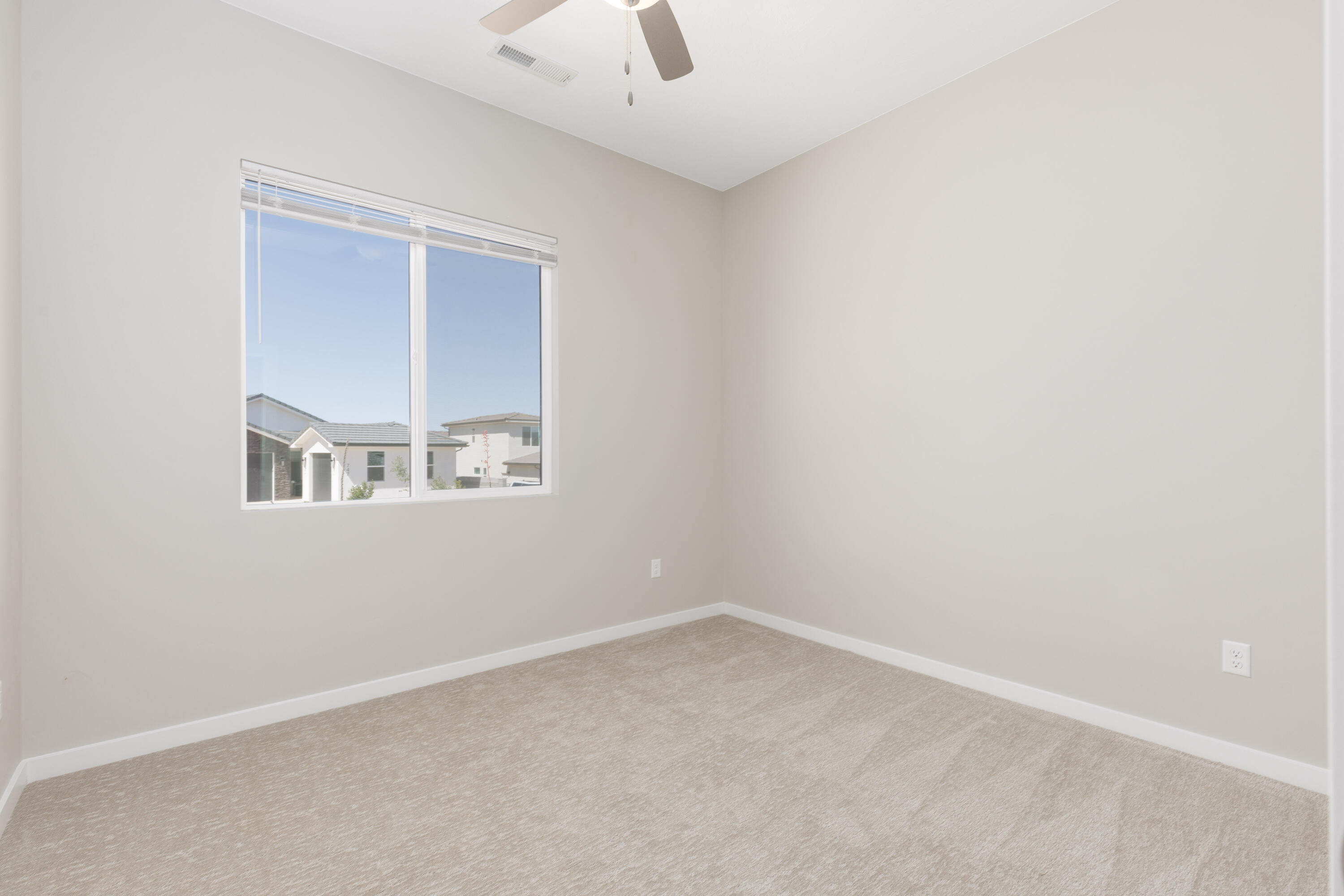 PEREGRINE POINTE WEST - Residential