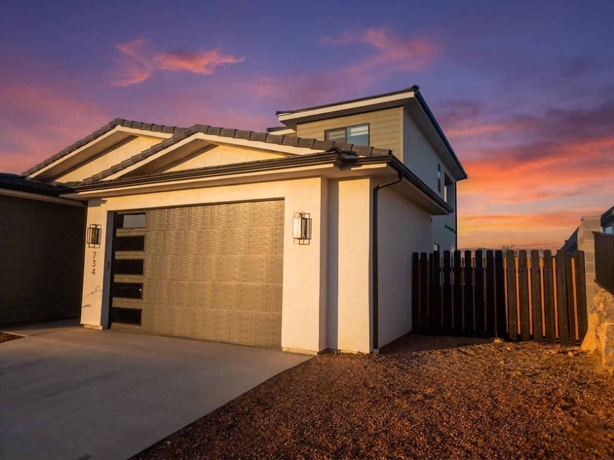 PEREGRINE POINTE WEST - Residential