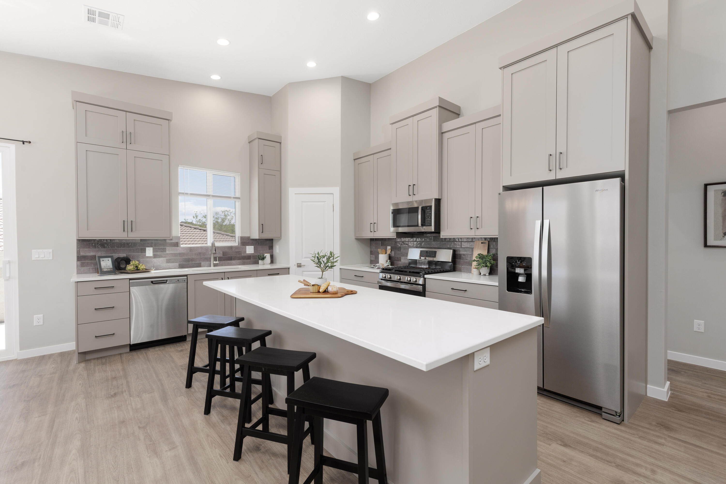 PEREGRINE POINTE WEST - Residential