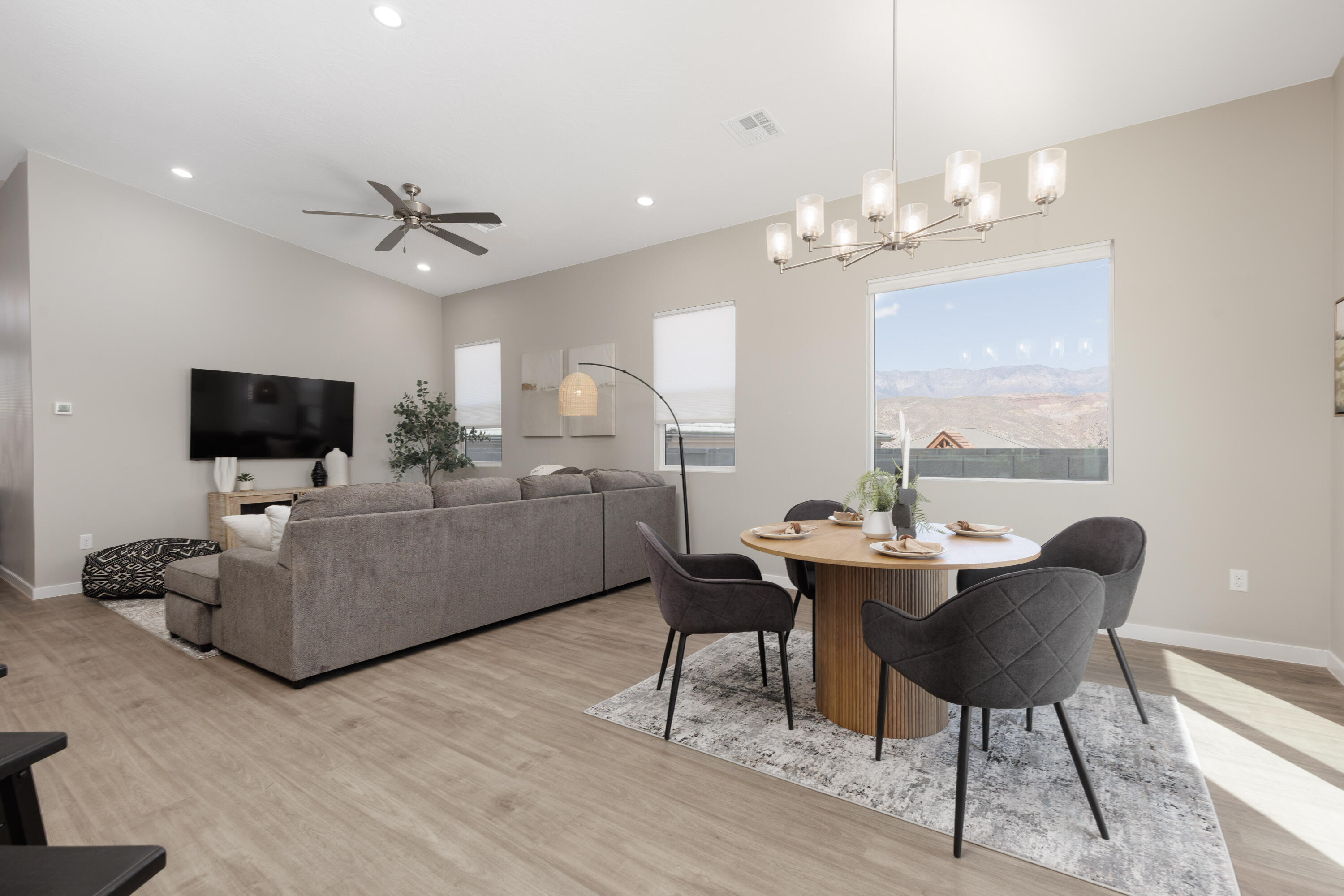 PEREGRINE POINTE WEST - Residential