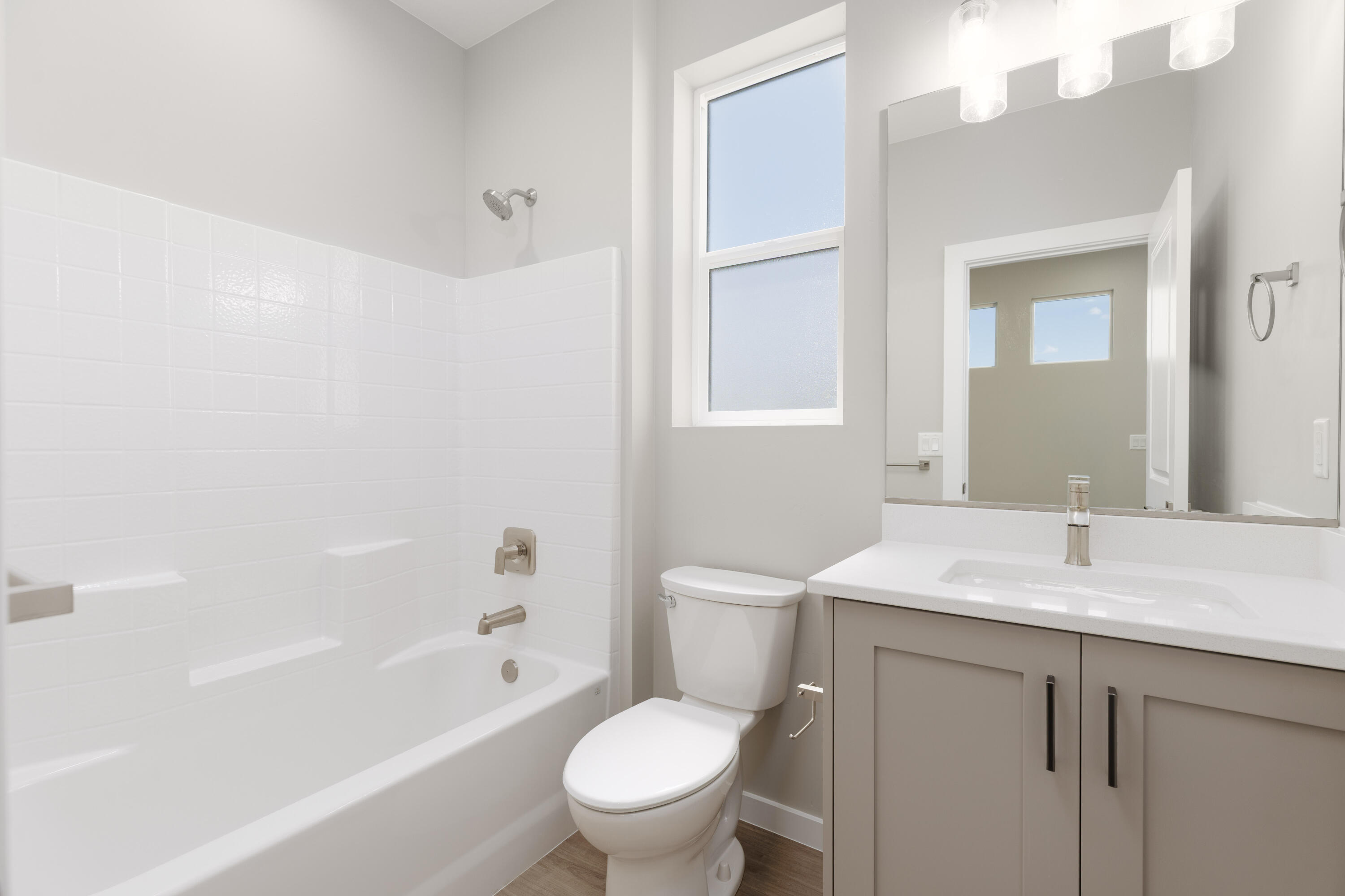 PEREGRINE POINTE WEST - Residential
