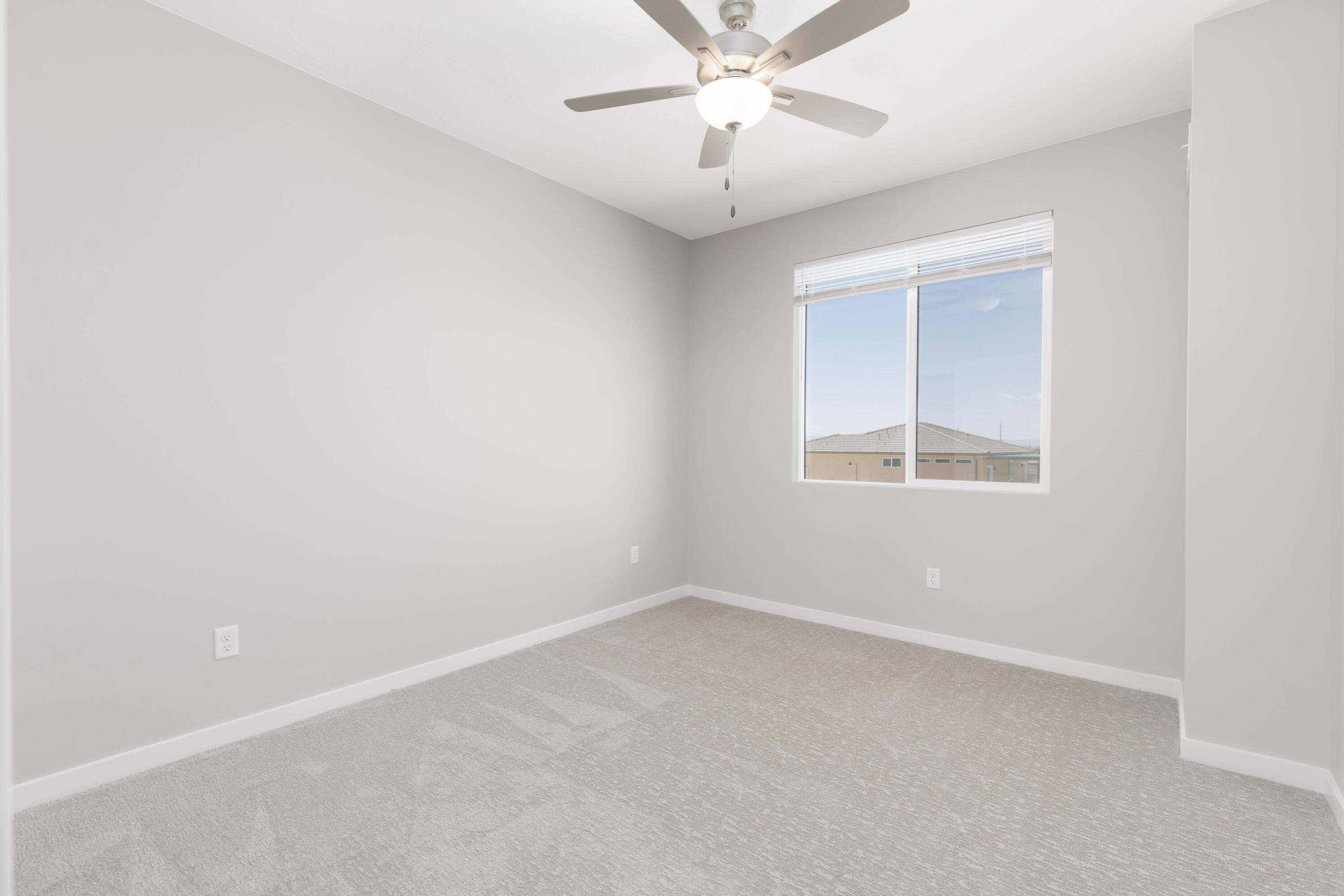 PEREGRINE POINTE WEST - Residential