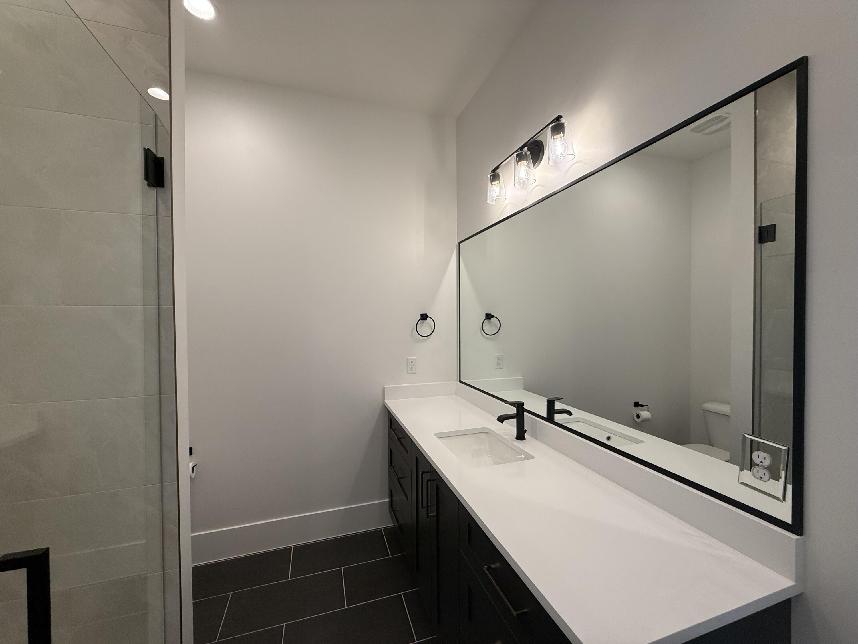 QUEENSRIDGE - Residential