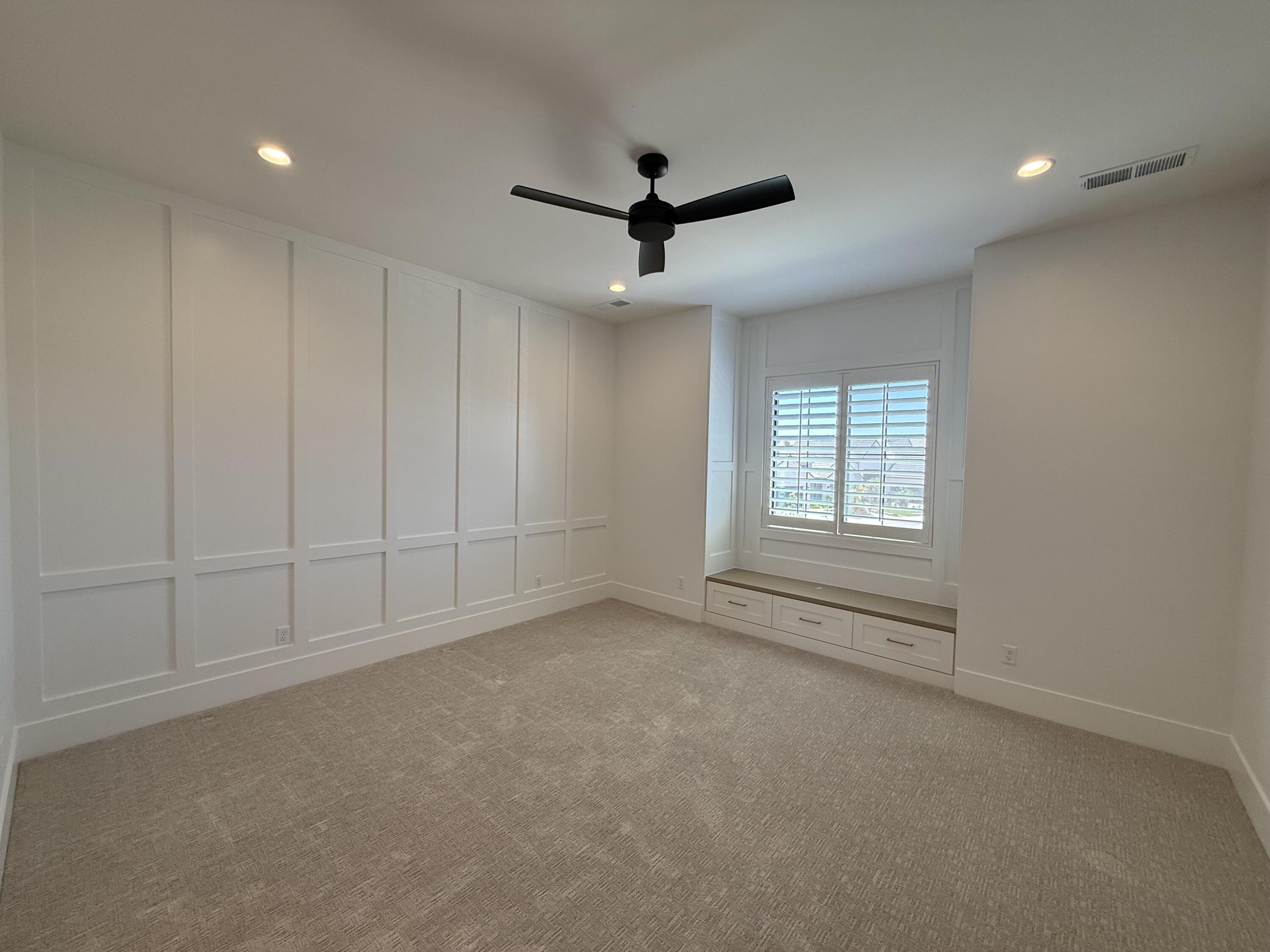 QUEENSRIDGE - Residential