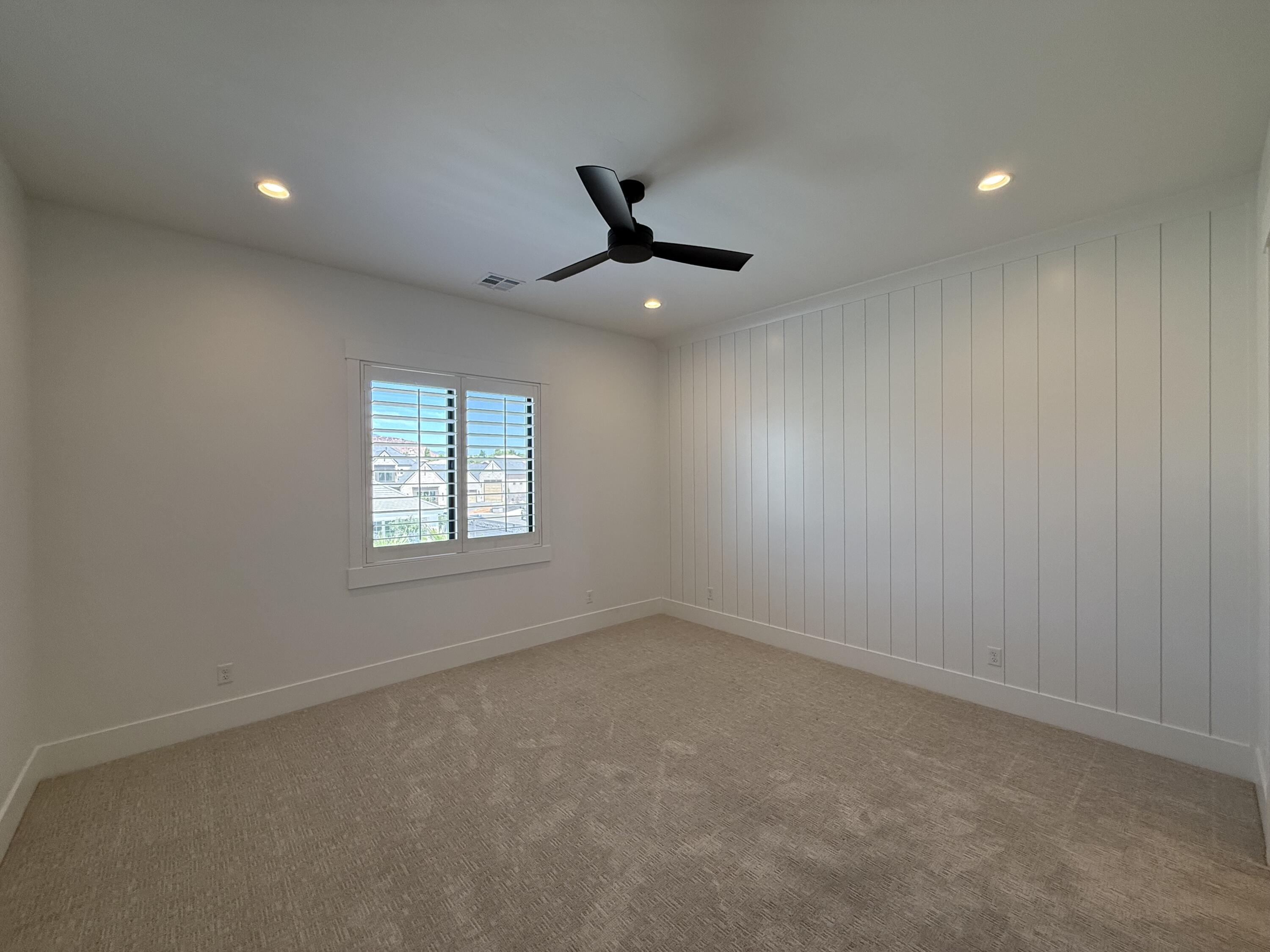 QUEENSRIDGE - Residential