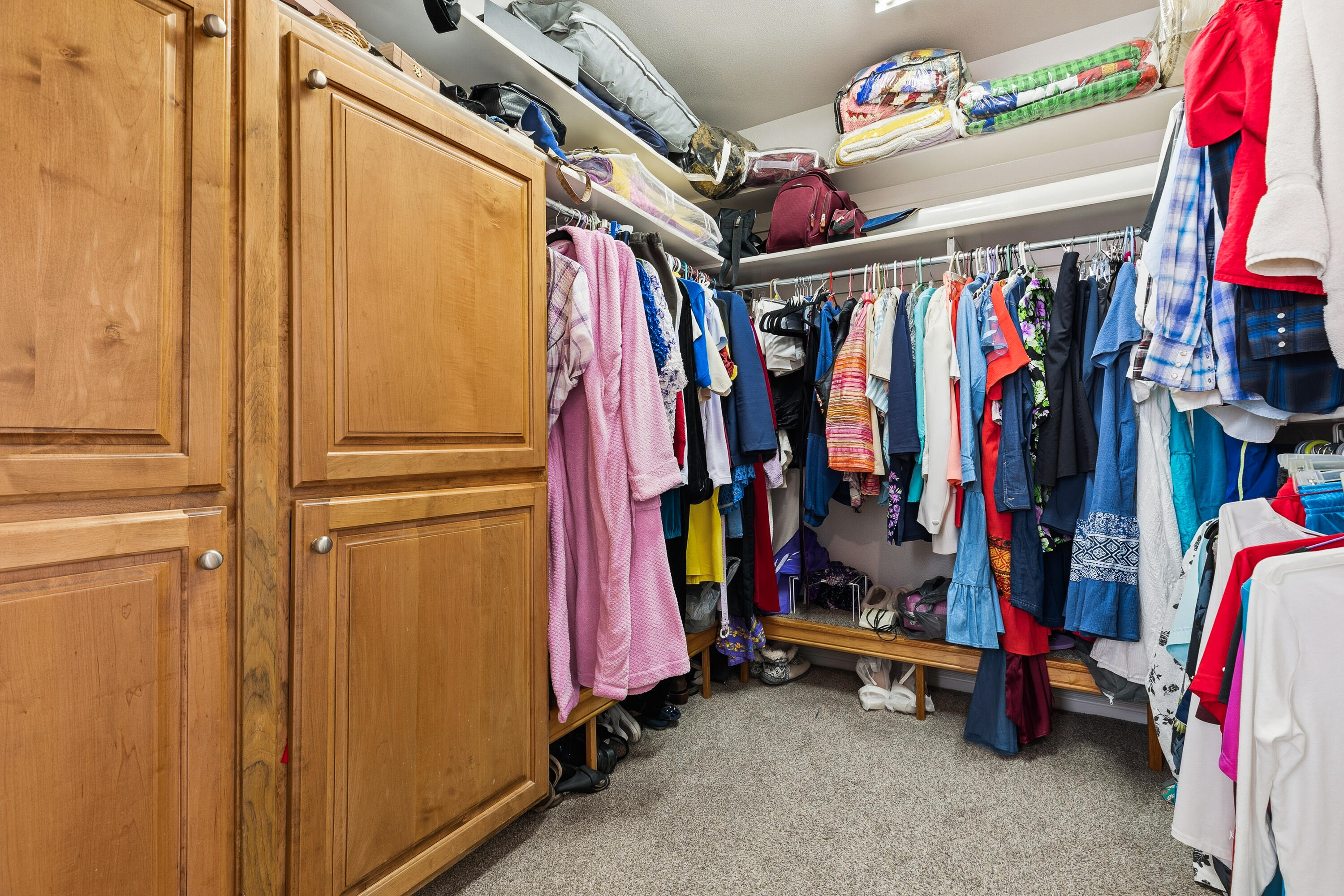 FOX BOROUGH - Residential