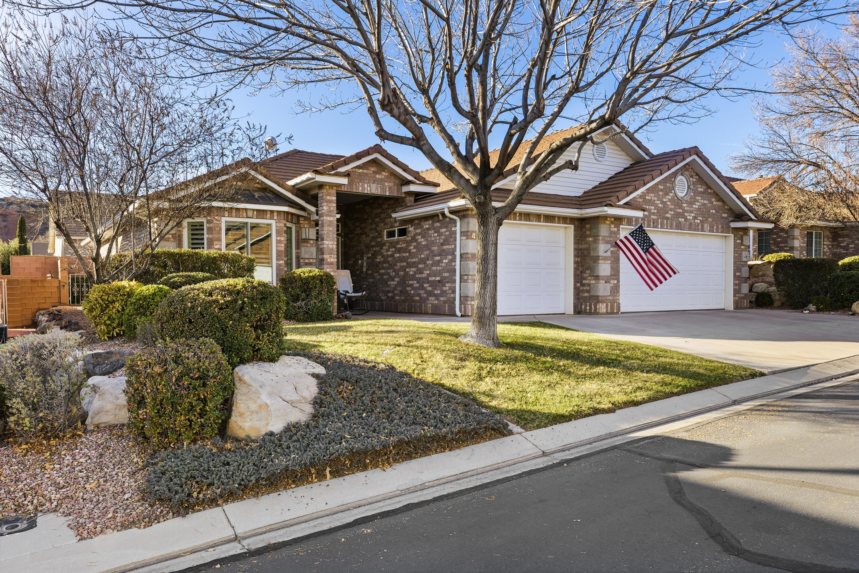 FOX BOROUGH - Residential