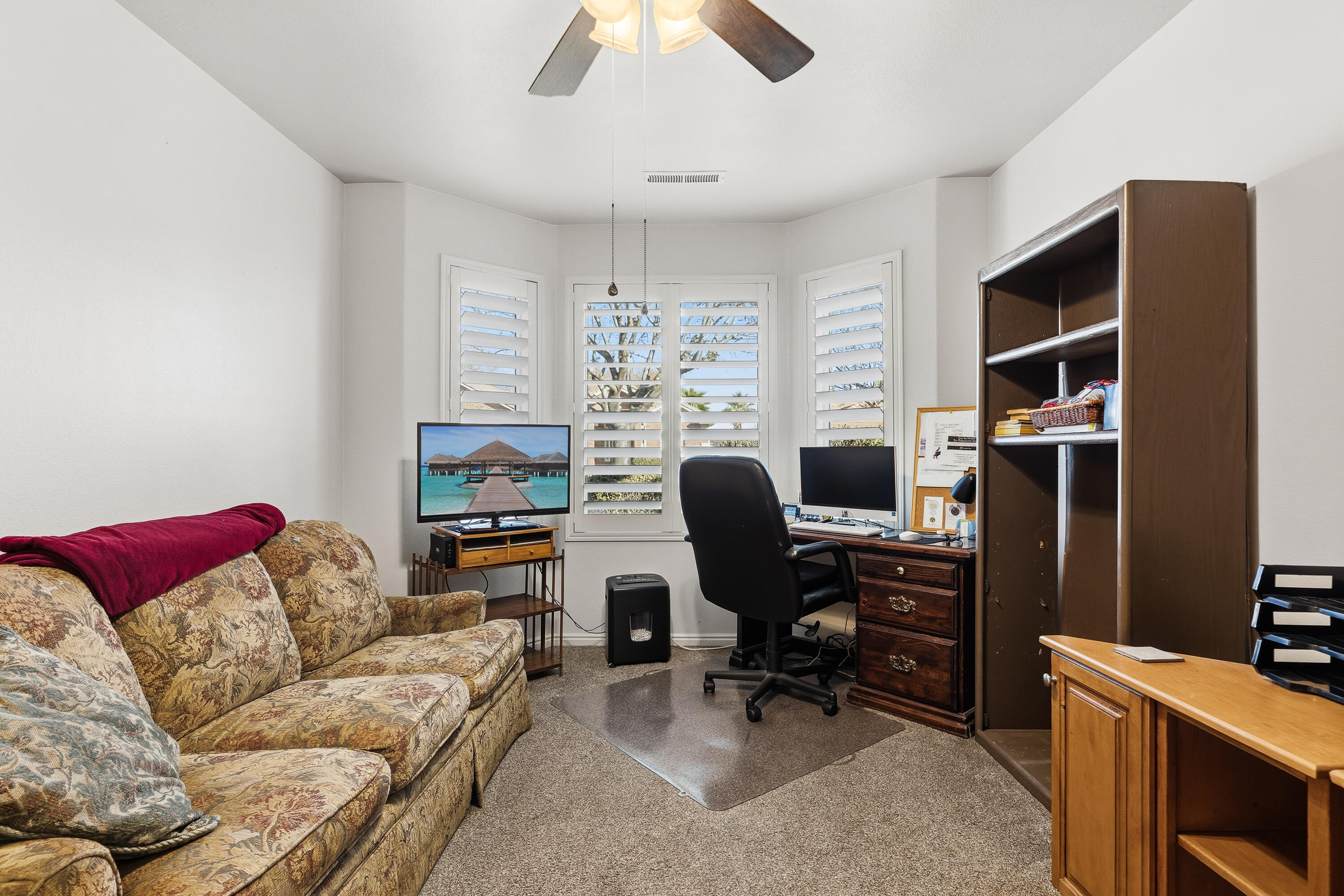 FOX BOROUGH - Residential