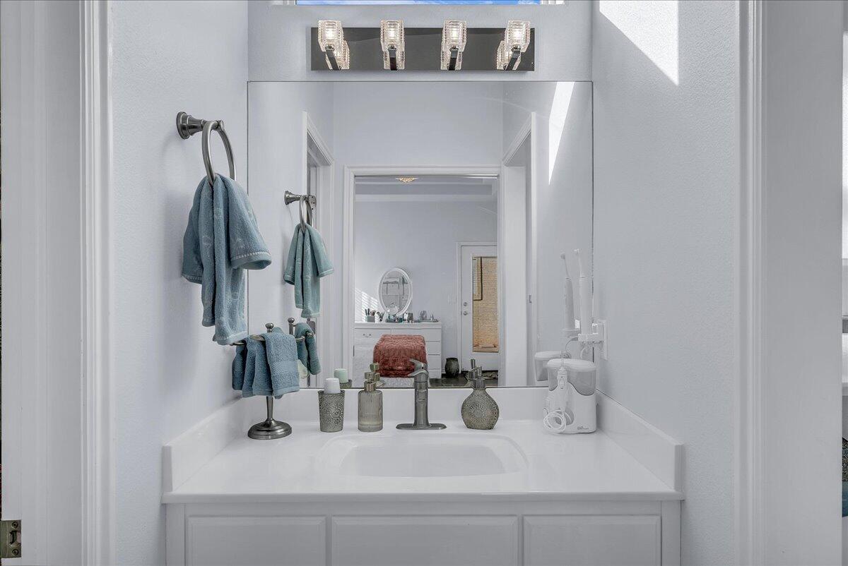 SKY RIDGE TOWNHOMES - Residential