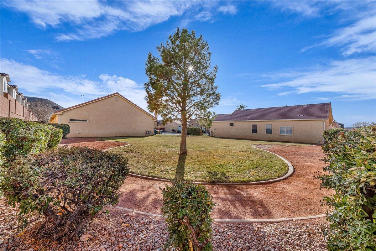 SKY RIDGE TOWNHOMES - Residential