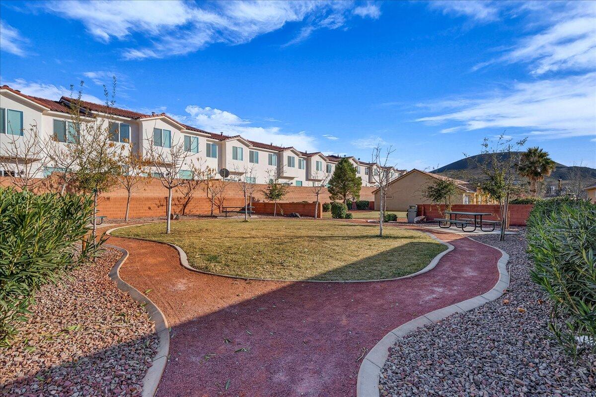 SKY RIDGE TOWNHOMES - Residential