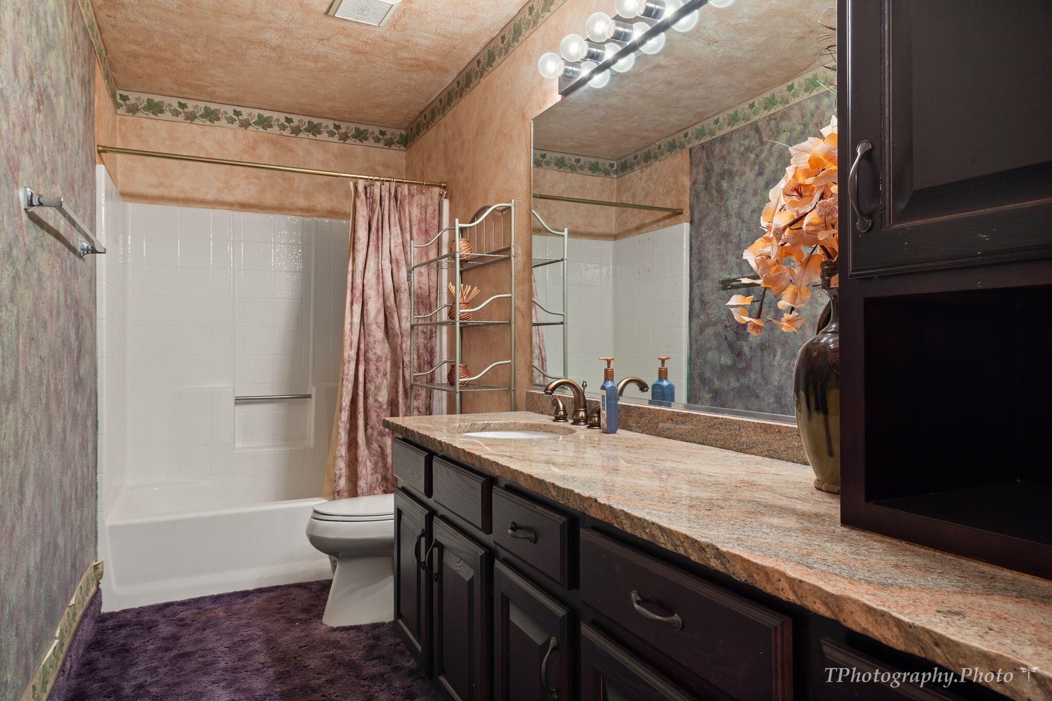 WINCHESTER HILLS - Residential