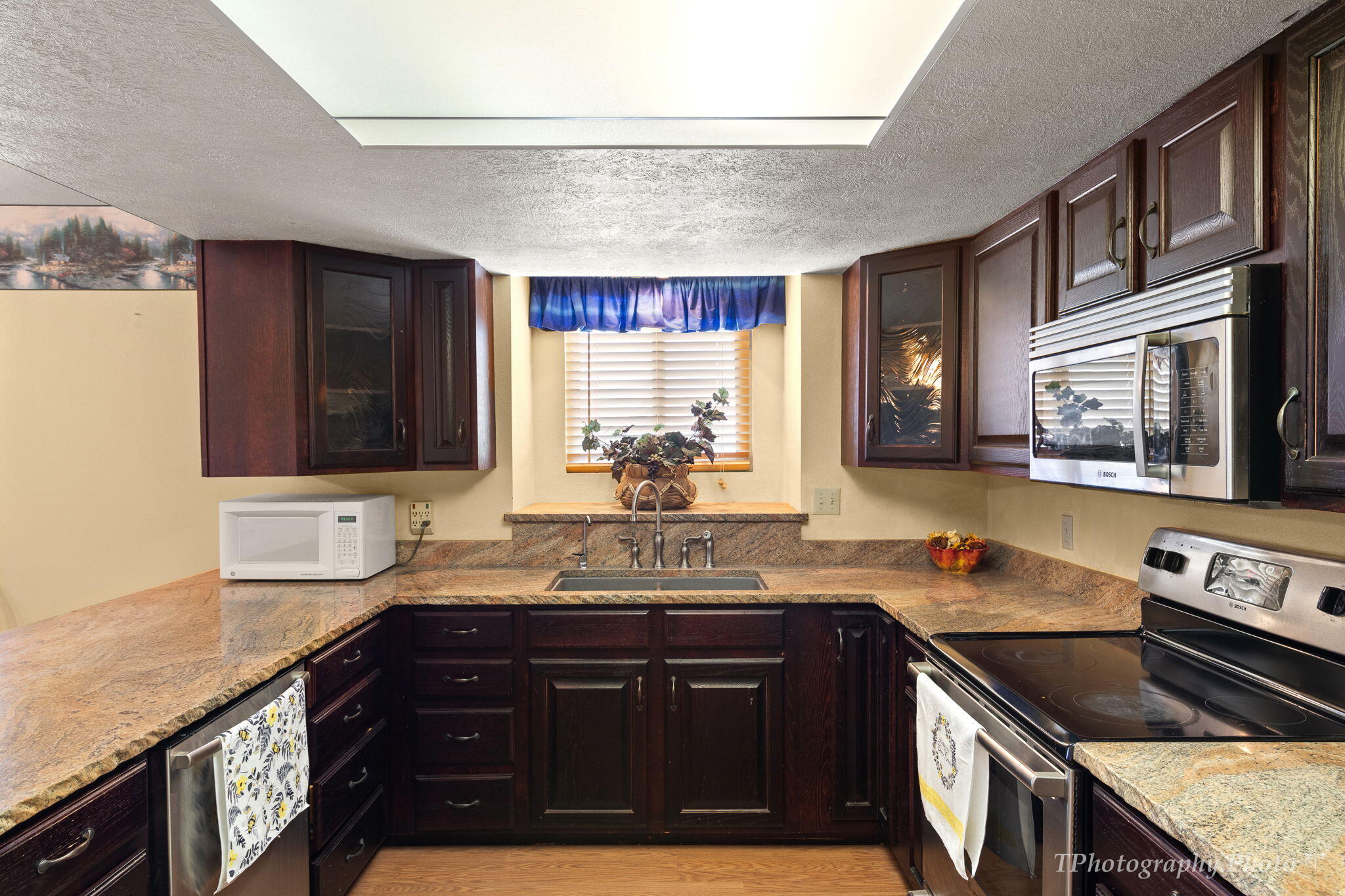 WINCHESTER HILLS - Residential