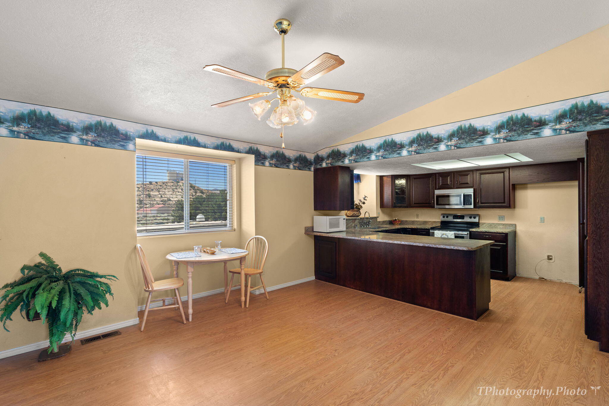 WINCHESTER HILLS - Residential