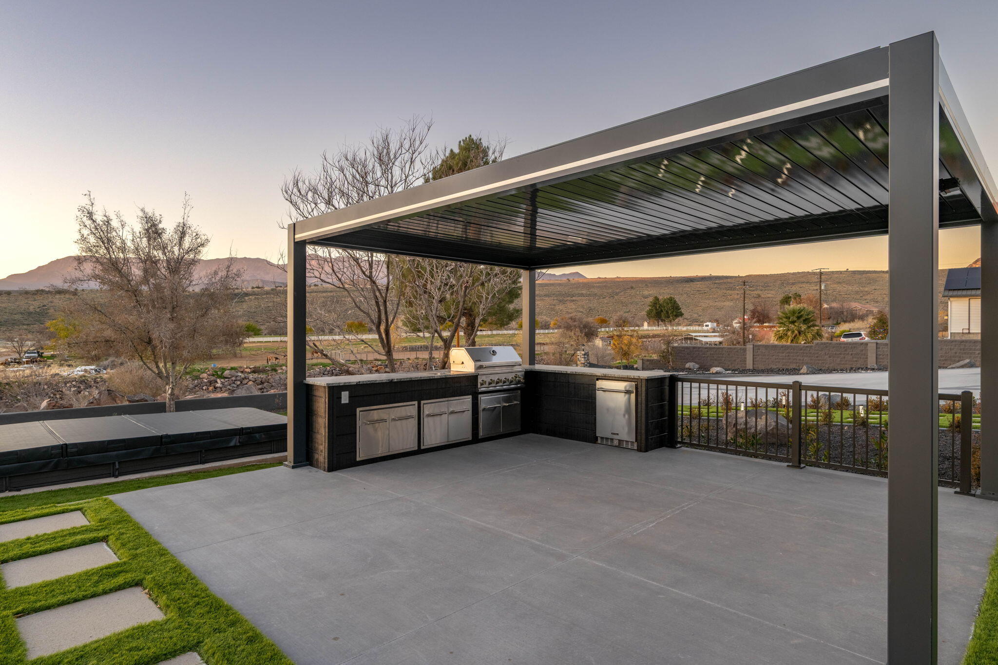 TOQUERVILLE TOWNSITE - Residential