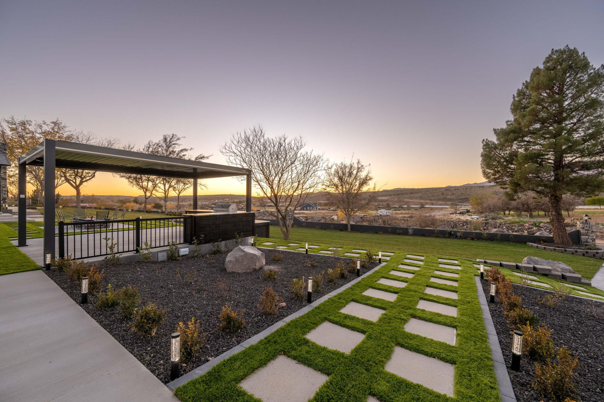 TOQUERVILLE TOWNSITE - Residential