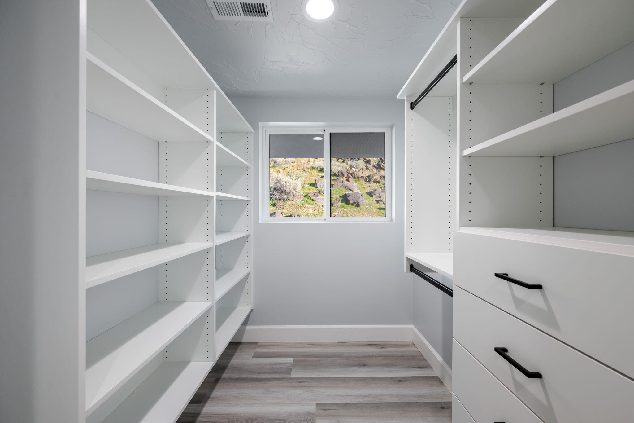 TOQUERVILLE TOWNSITE - Residential