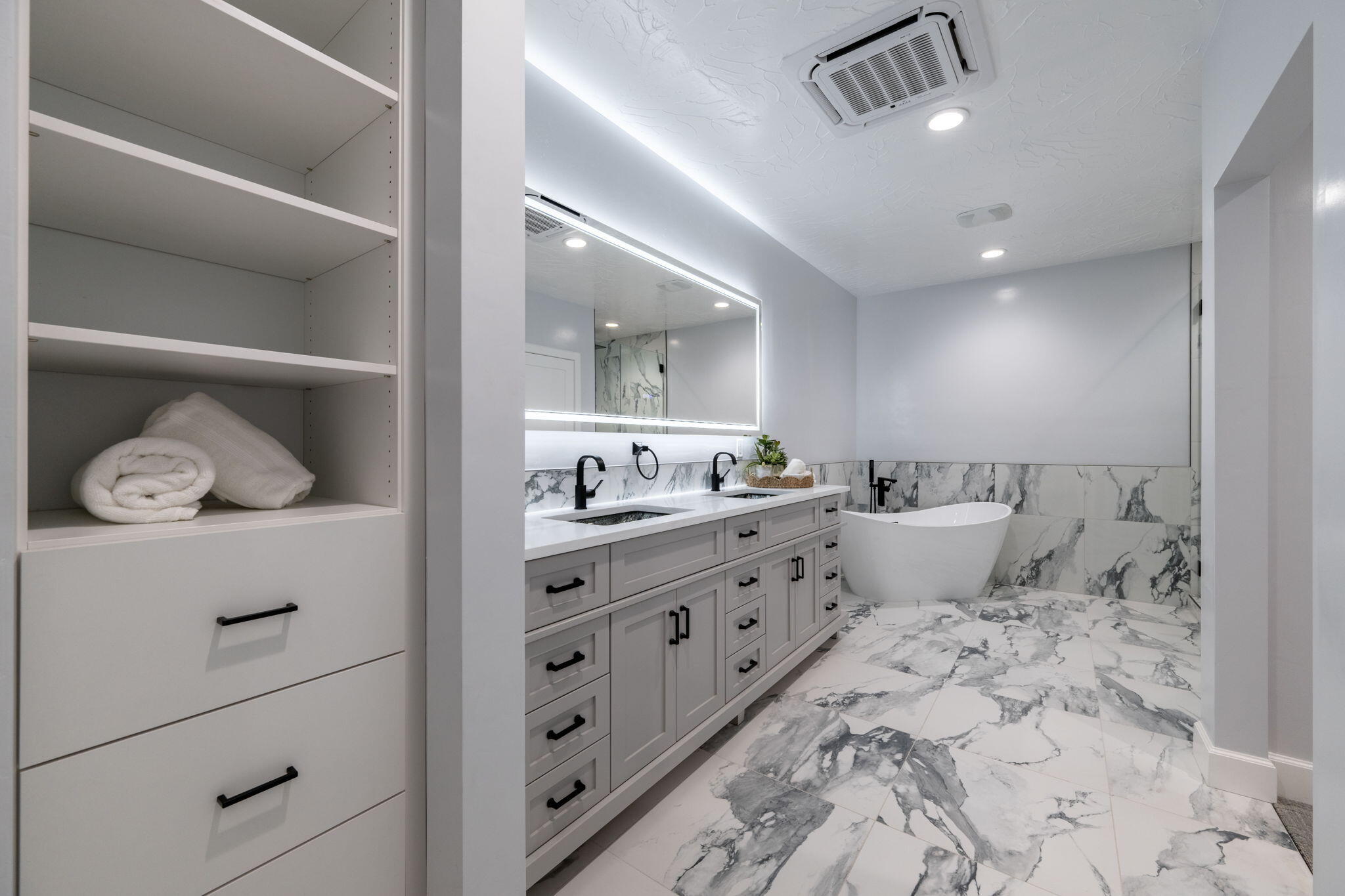 TOQUERVILLE TOWNSITE - Residential