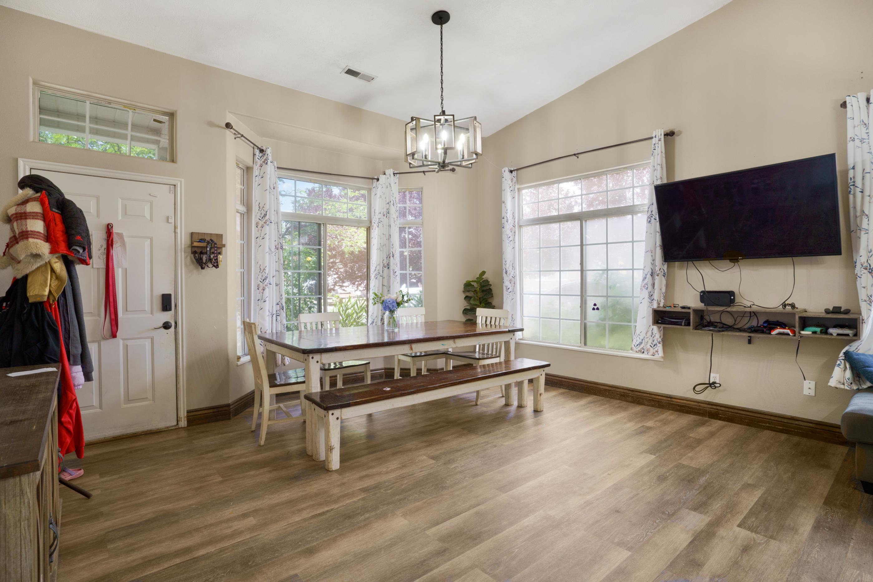SHADOW RIDGE - Residential