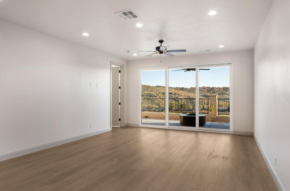 ISLAND AT CORAL CANYON - Residential