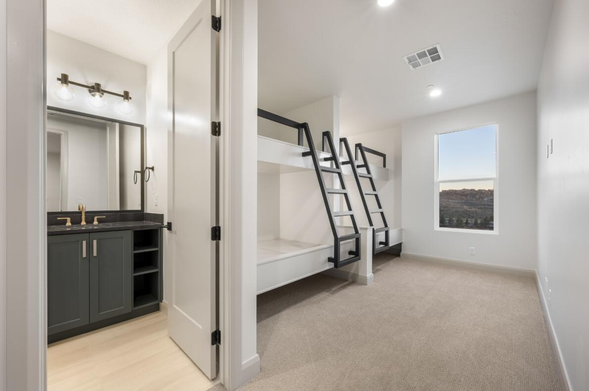 ISLAND AT CORAL CANYON - Residential