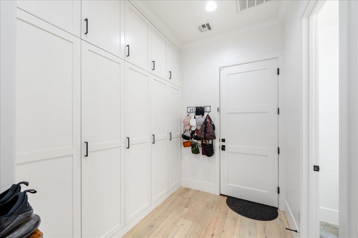 FIELDSTONE - Residential