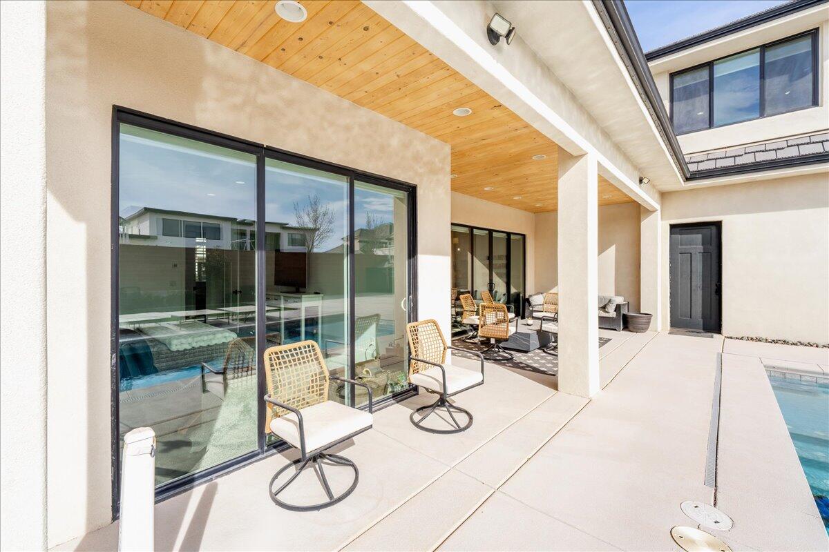 FIELDSTONE - Residential