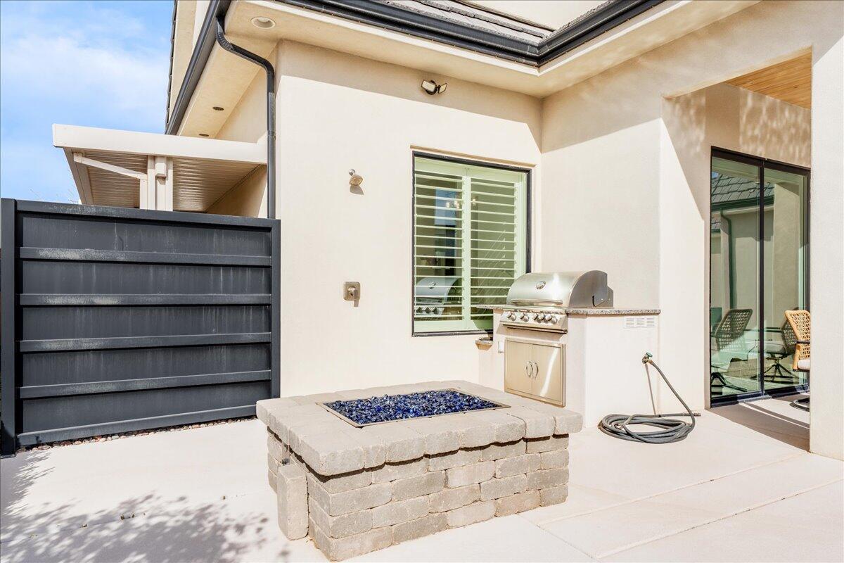 FIELDSTONE - Residential