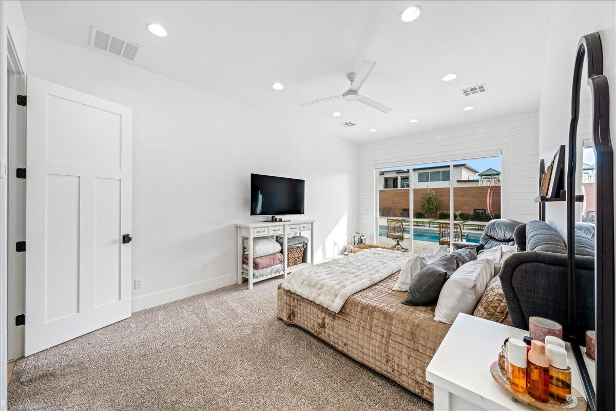 FIELDSTONE - Residential