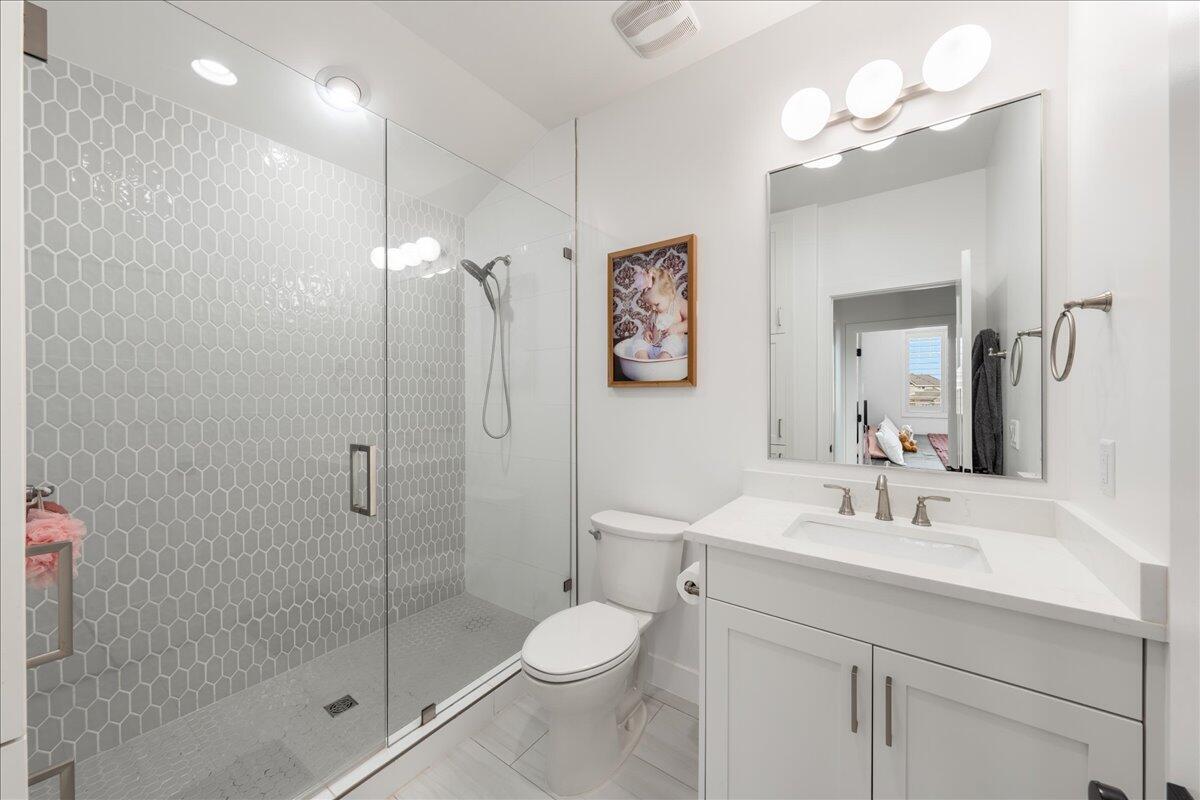 FIELDSTONE - Residential