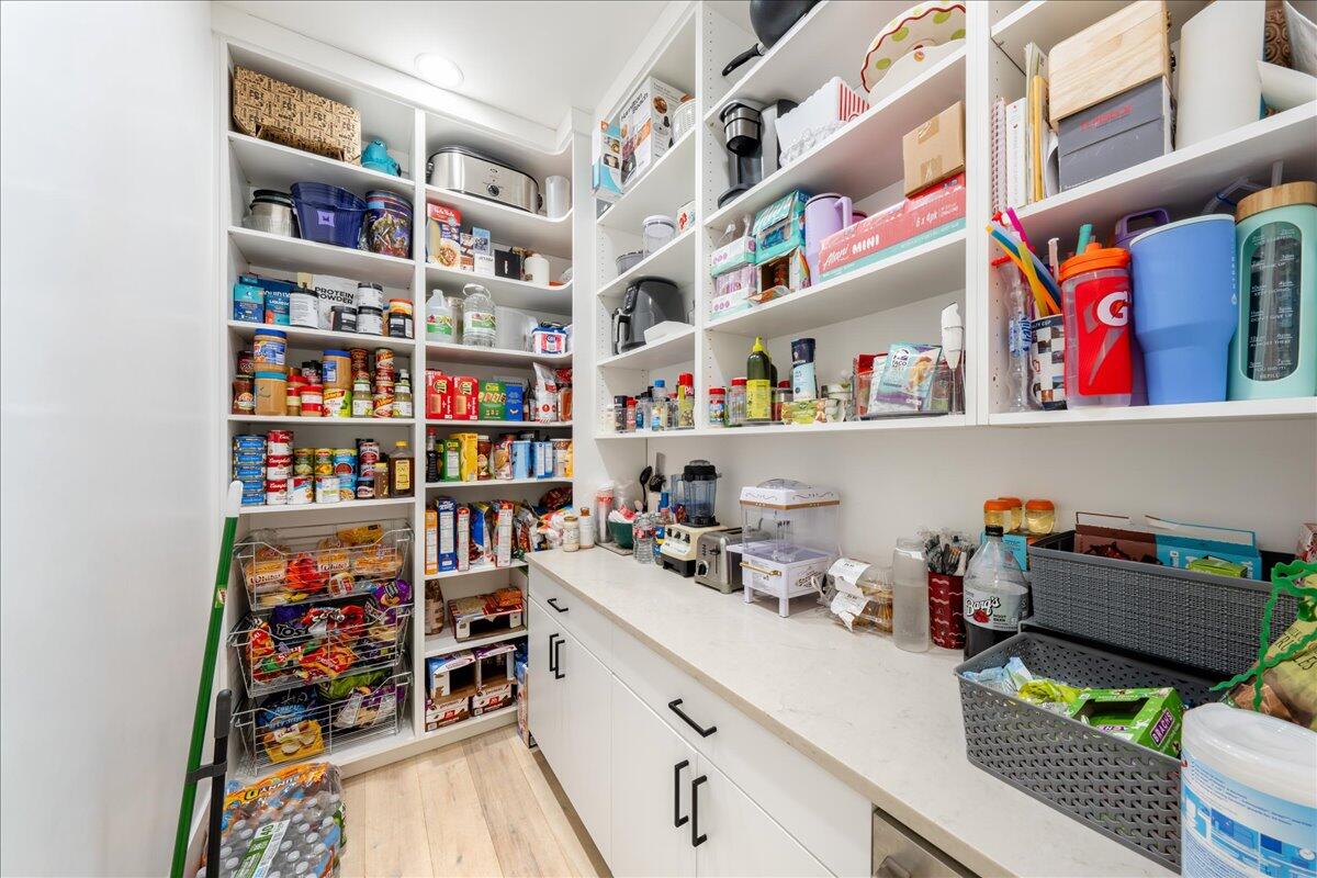 FIELDSTONE - Residential