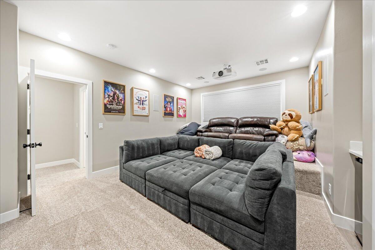 FIELDSTONE - Residential