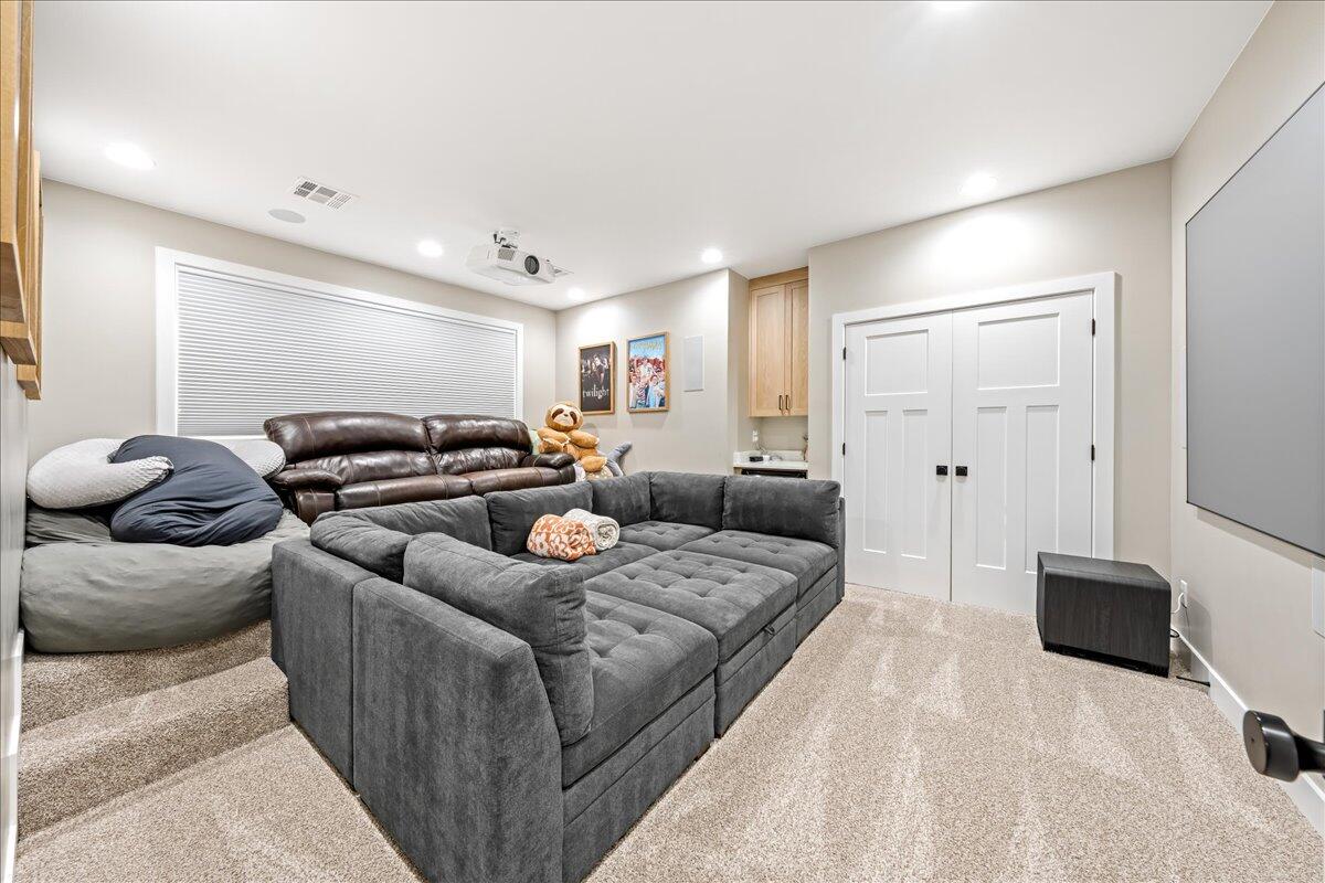 FIELDSTONE - Residential