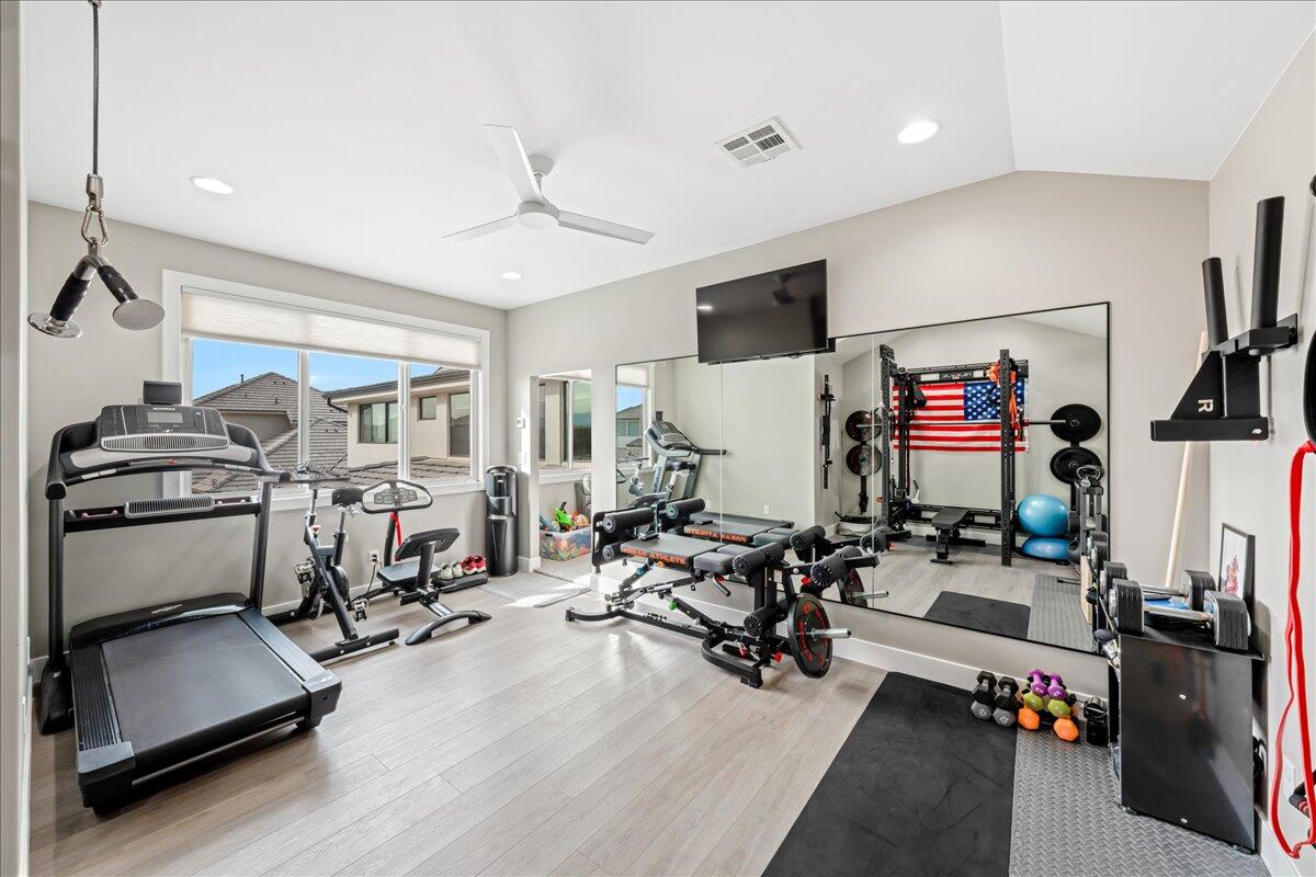 FIELDSTONE - Residential