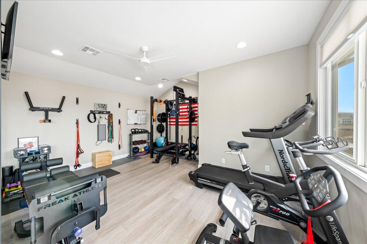 FIELDSTONE - Residential