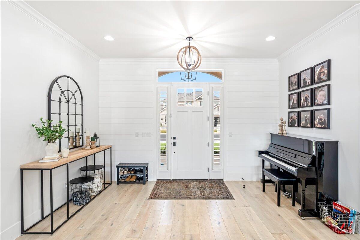 FIELDSTONE - Residential