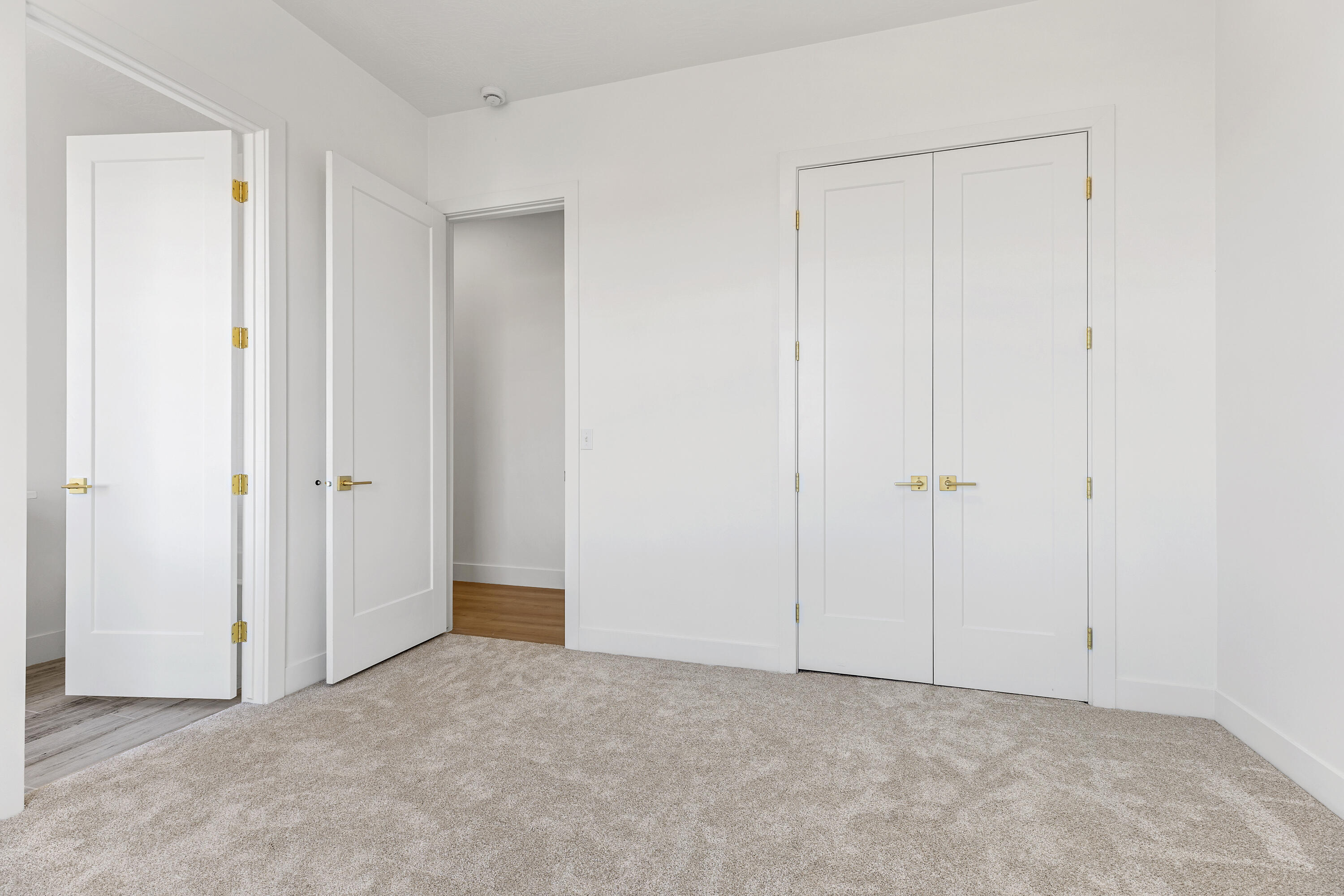 VALLEY VIEW - Residential