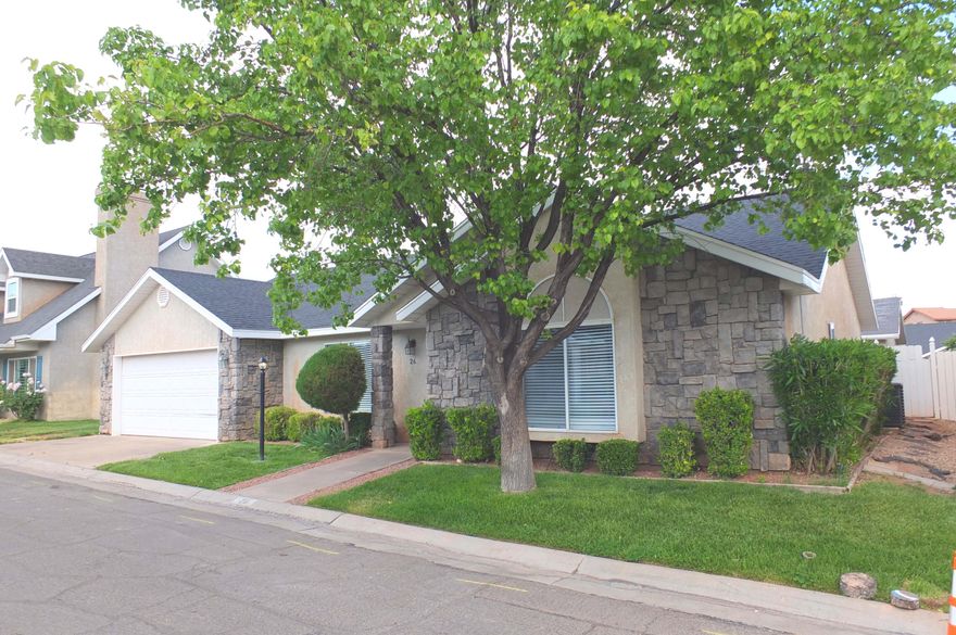 Beautiful, newly remodeled Home! This 3 Bed 2 Bath cottage is perfect for first-time buyers or second-home owners who love to be outdoors . Enjoy 1,528 sqft. with vaulted ceilings, skylights, and lots of natural light, along with a jetted tub in the Master Bath, Fireplace in the Living room, and a fully fenced backyard. Nestled away in a quiet neighborhood and under a minute away, you have the Zen trail entrance; great for walking or biking, the Be_More Complex; including Ninja Grip, Nets on Fire, the RinQ, and others, as well as, the Sunbrook Golf Course, all just around the corner.