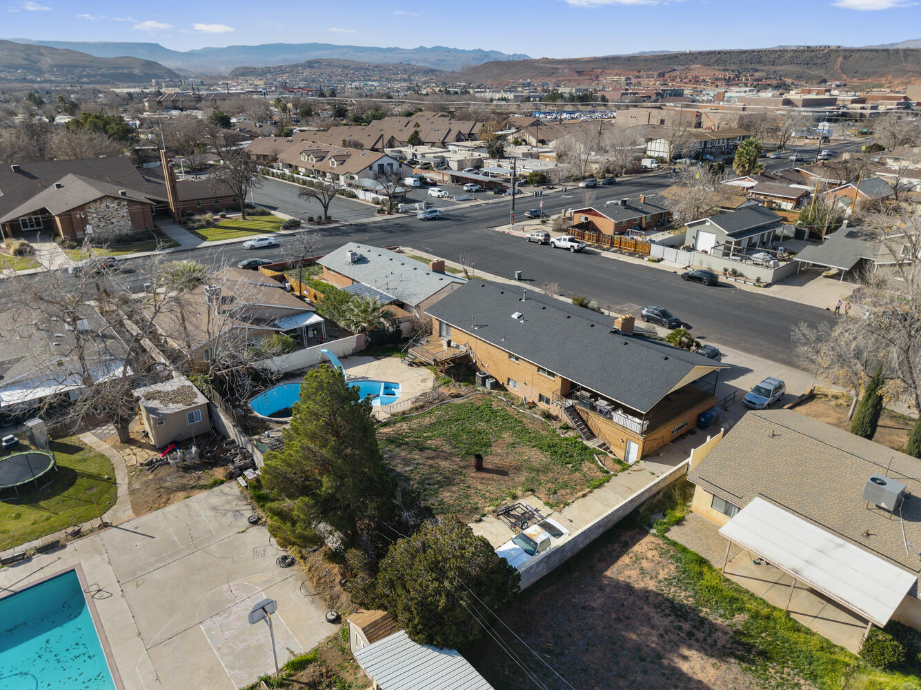 ST GEORGE TOWNSITE - Residential