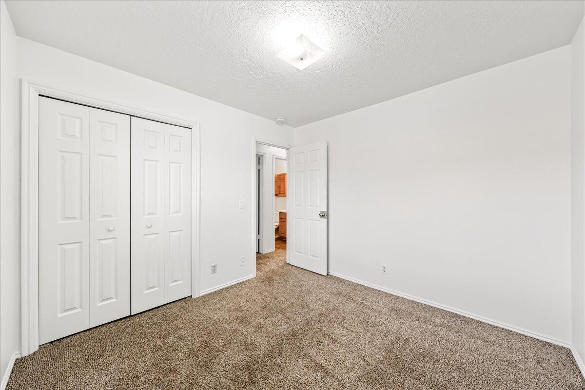 RIDGEVIEW - Residential