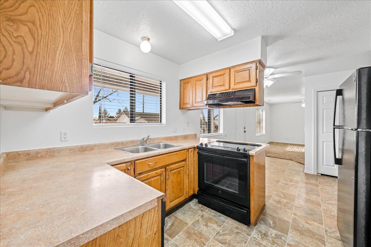 RIDGEVIEW - Residential