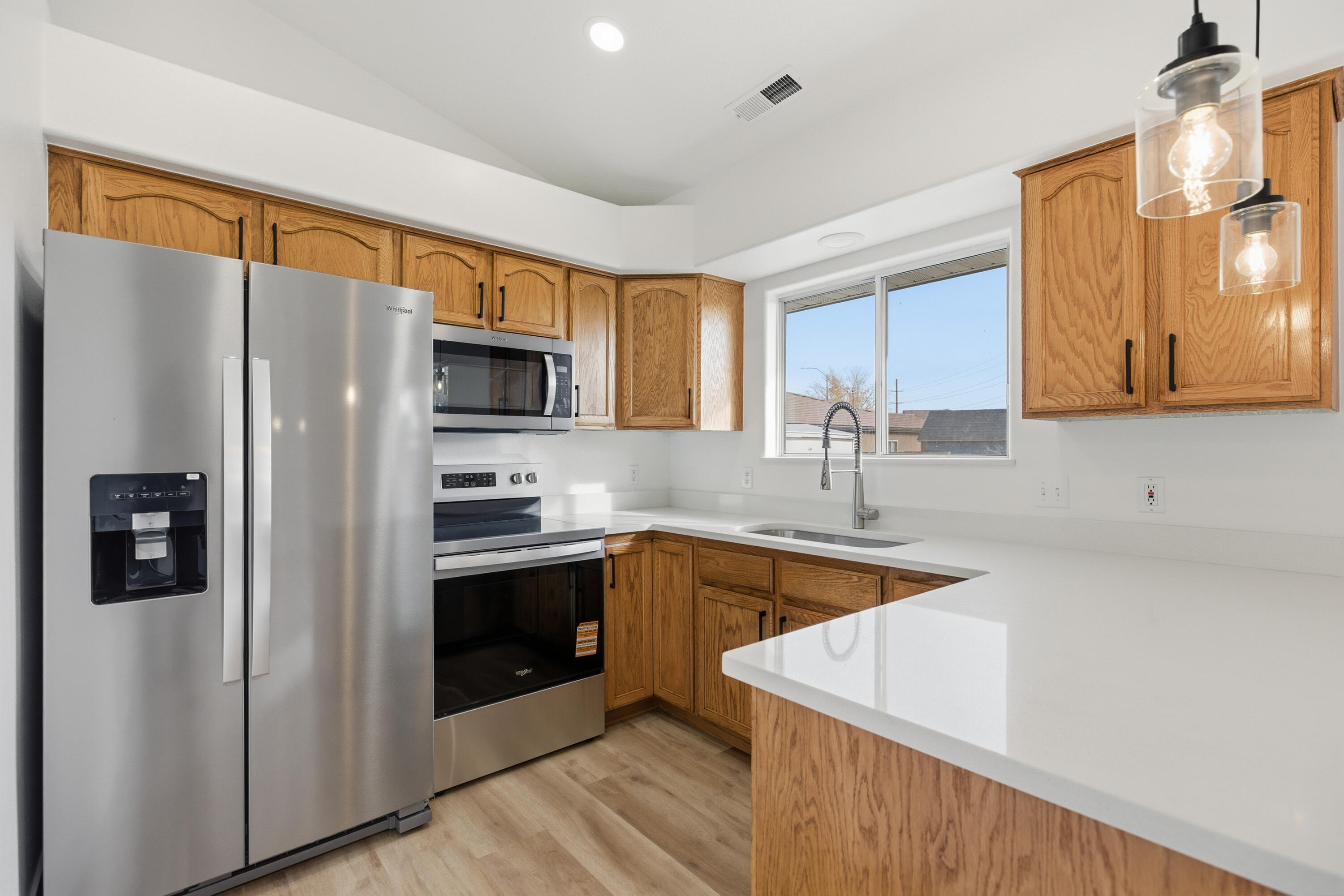 PARADISE VISTA - Residential