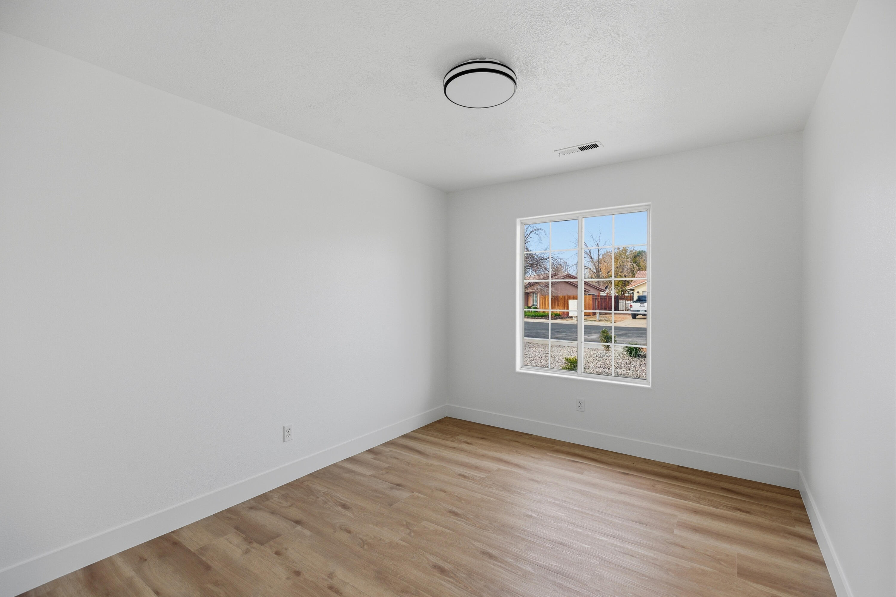 PARADISE VISTA - Residential