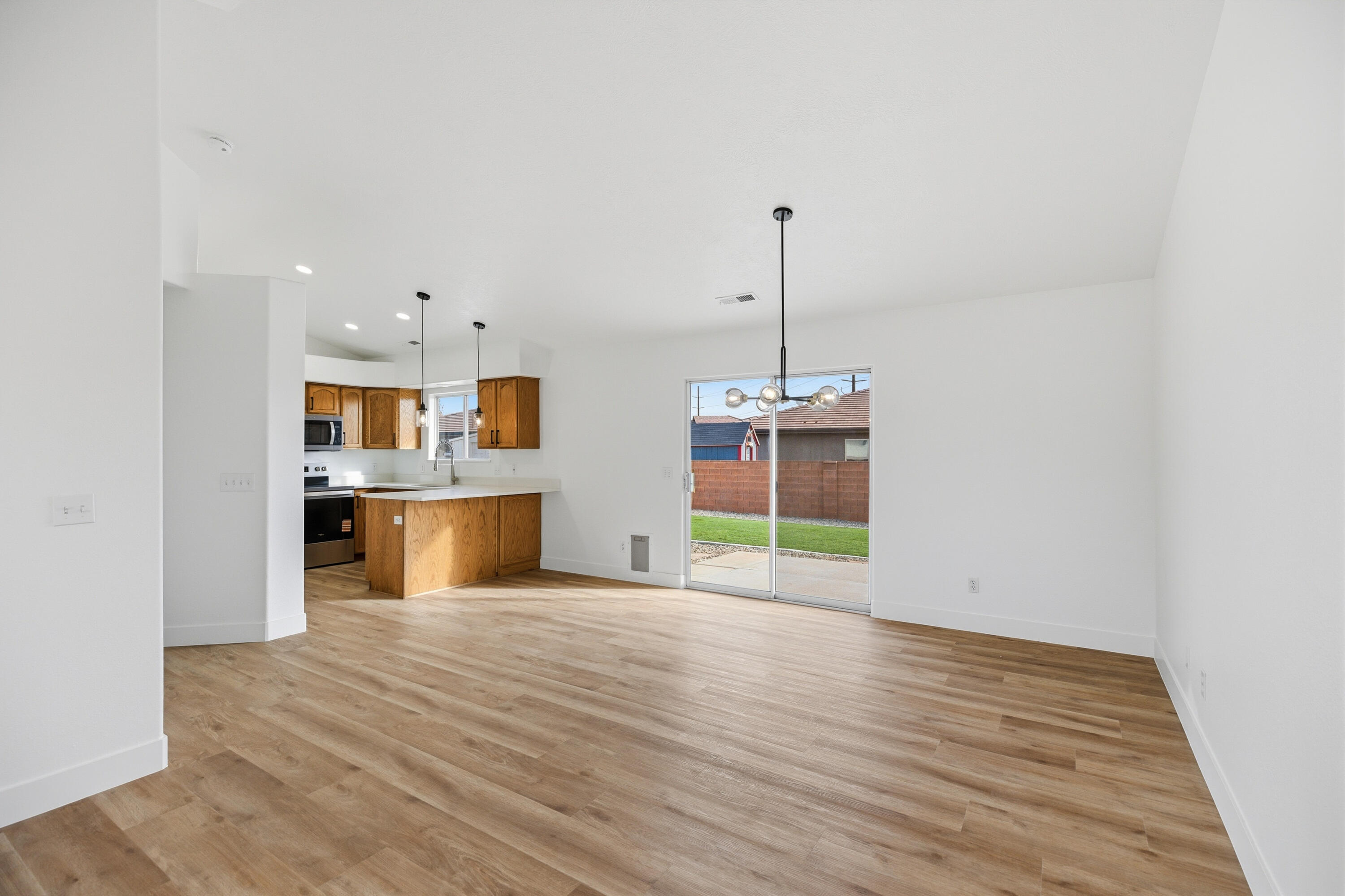 PARADISE VISTA - Residential