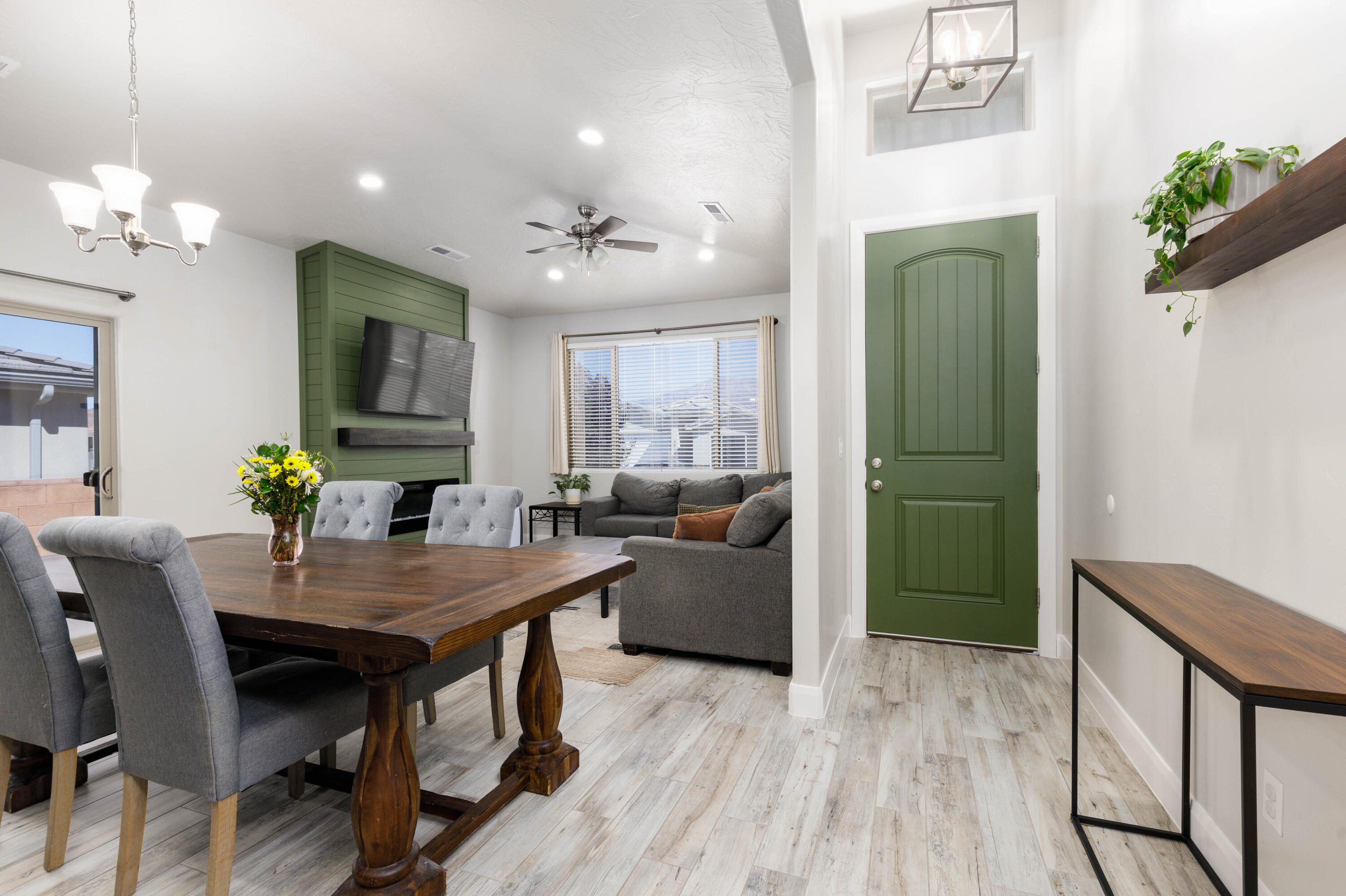 ZIONS GATE ESTATES - Residential