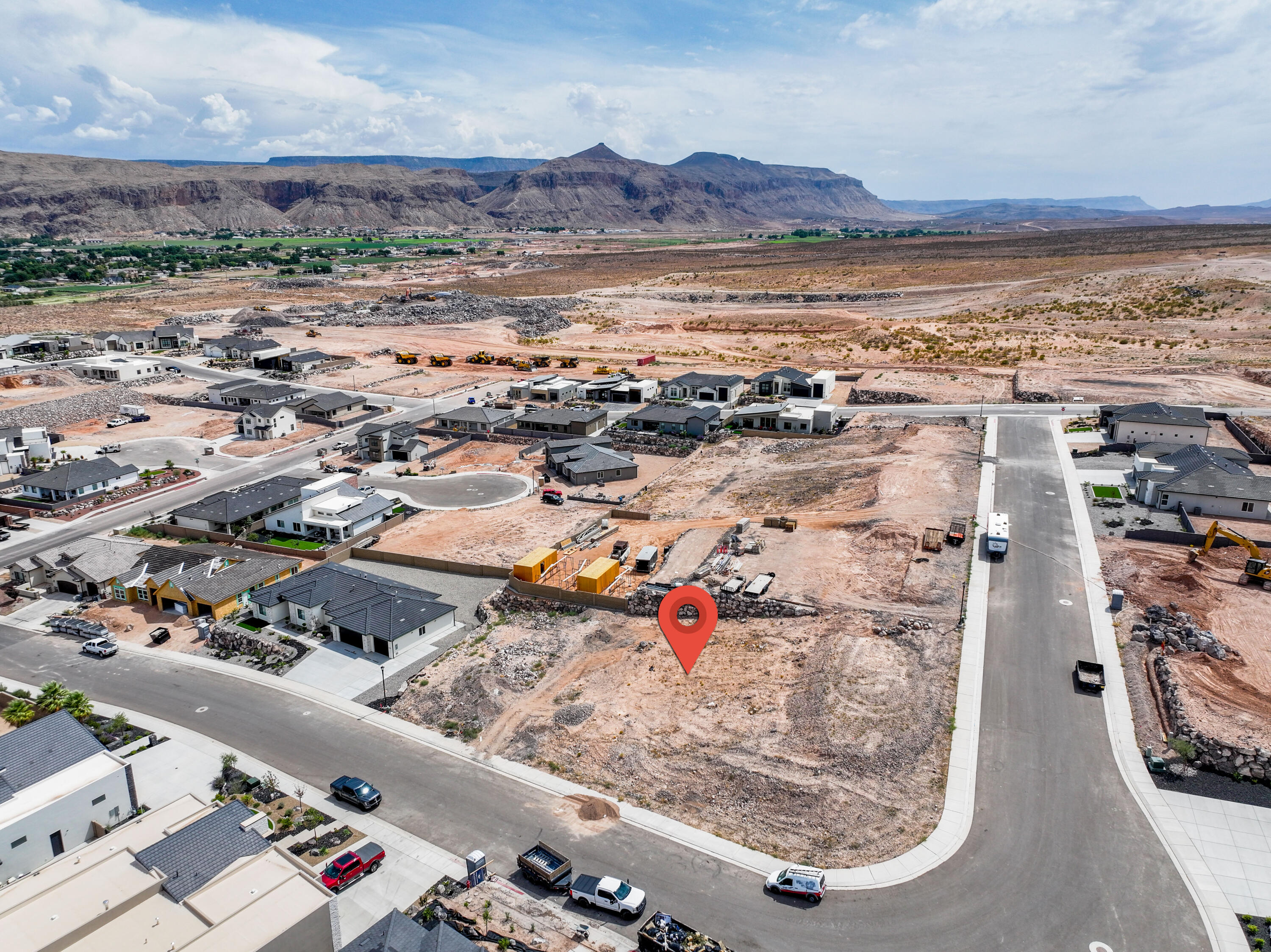 SCENIC POINTE - Land