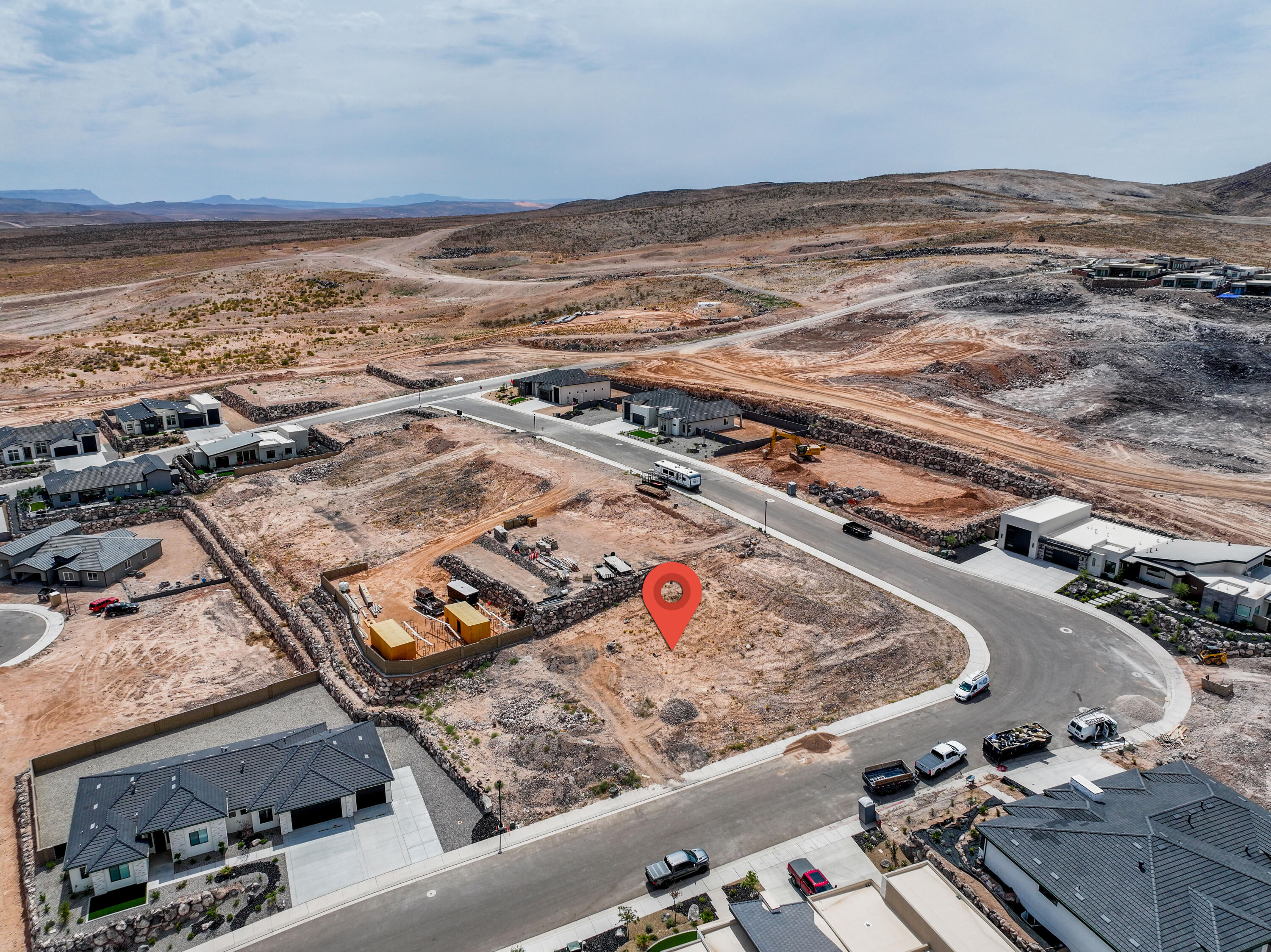 SCENIC POINTE - Land