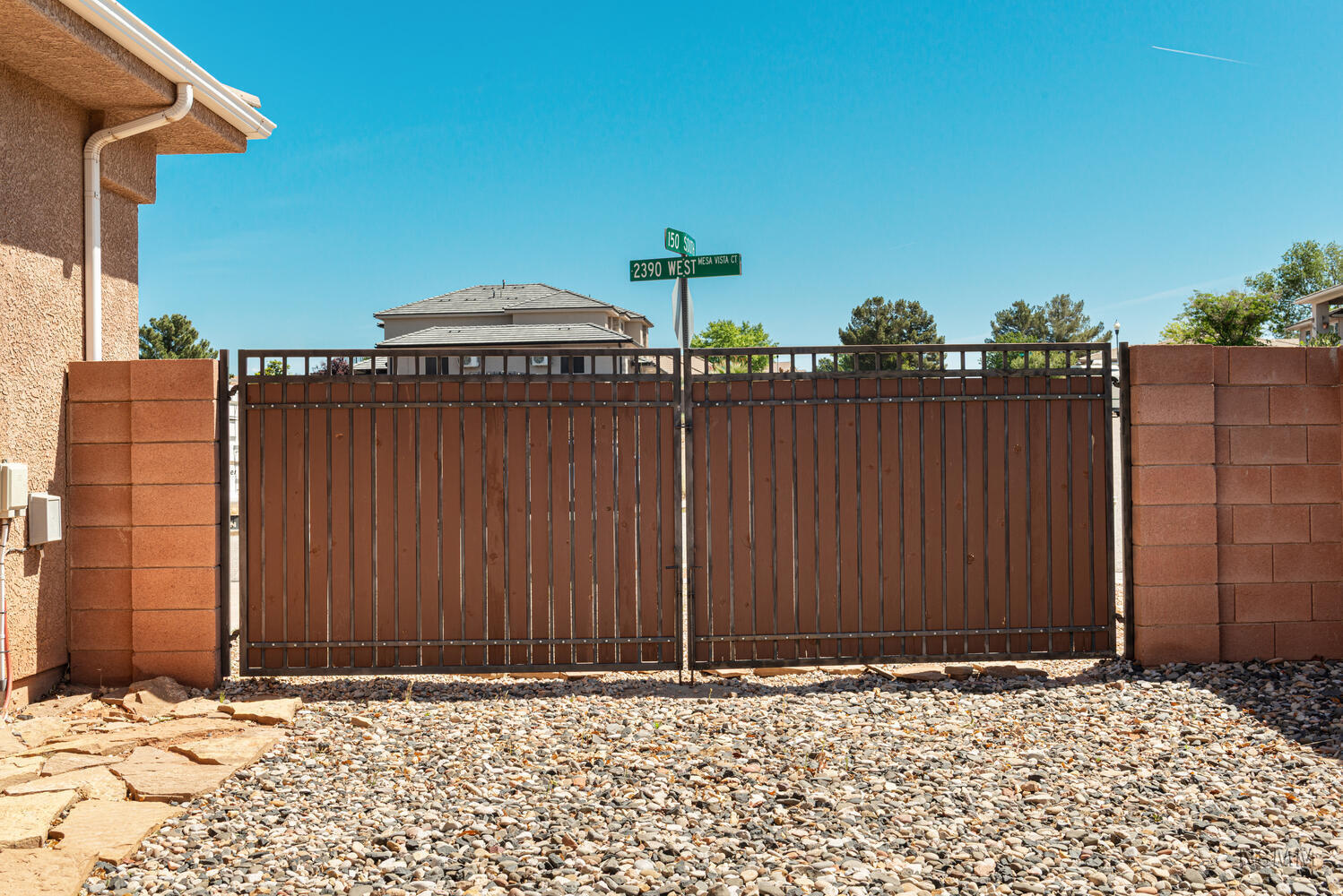 PAINTED HILLS RLINGTON HEIGHTS - Residential